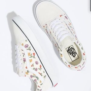 NWT Vans Old Skool Poppy Floral Cream women’s size: 8